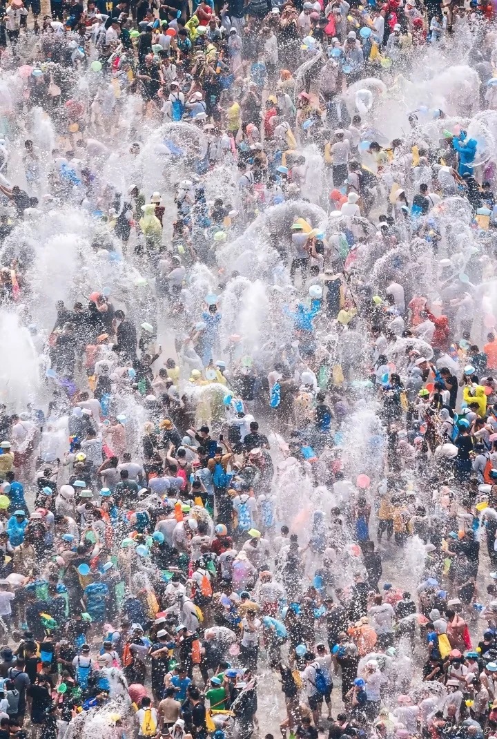 Water-Splashing Festival in Yunnan — pure joy and celebration in the streets
